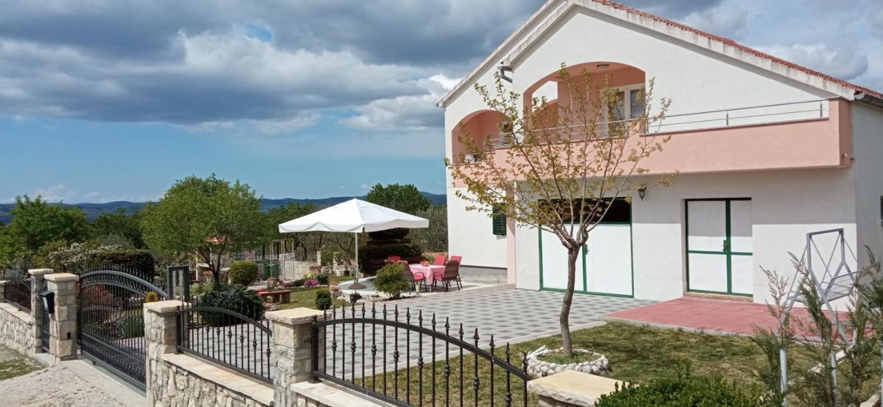 Apartment Ariela Skradin Εξωτερικό φωτογραφία