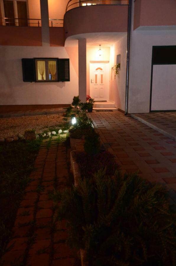 Apartment Ariela Skradin Εξωτερικό φωτογραφία